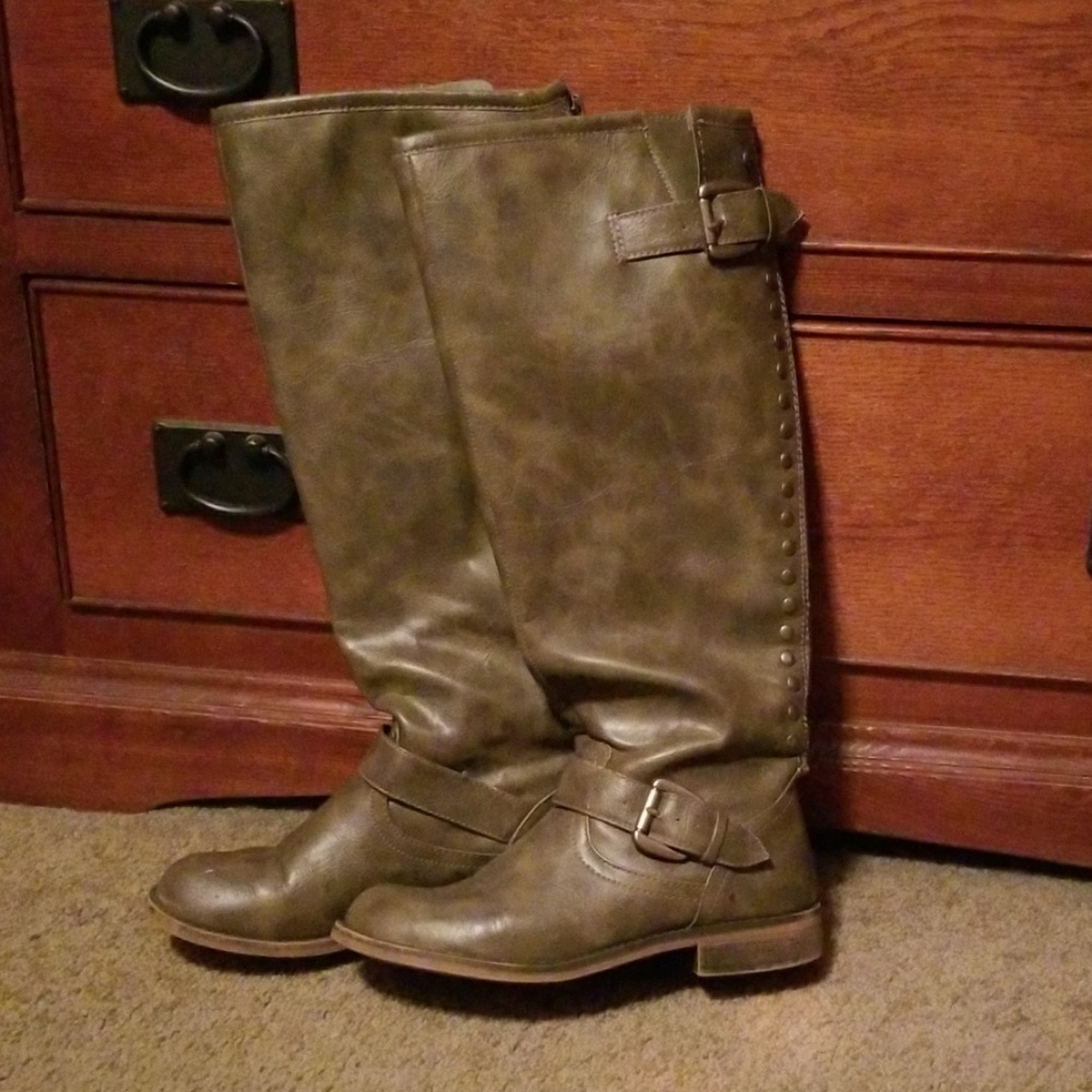 Candies high grey zippered boots